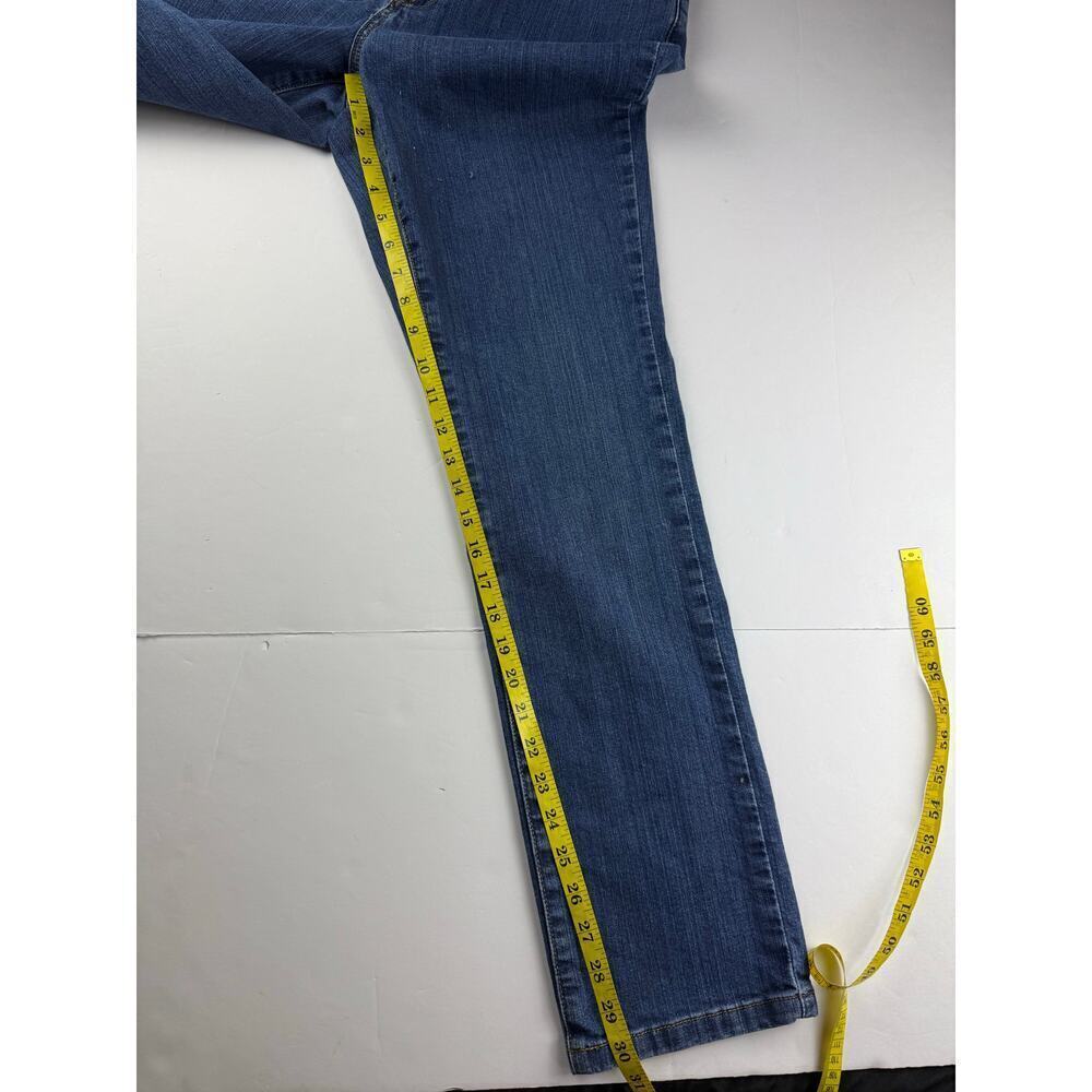 L.L. Bean Classic Fit Denim Jeans - Women's Size 10 - Picture 3 of 7